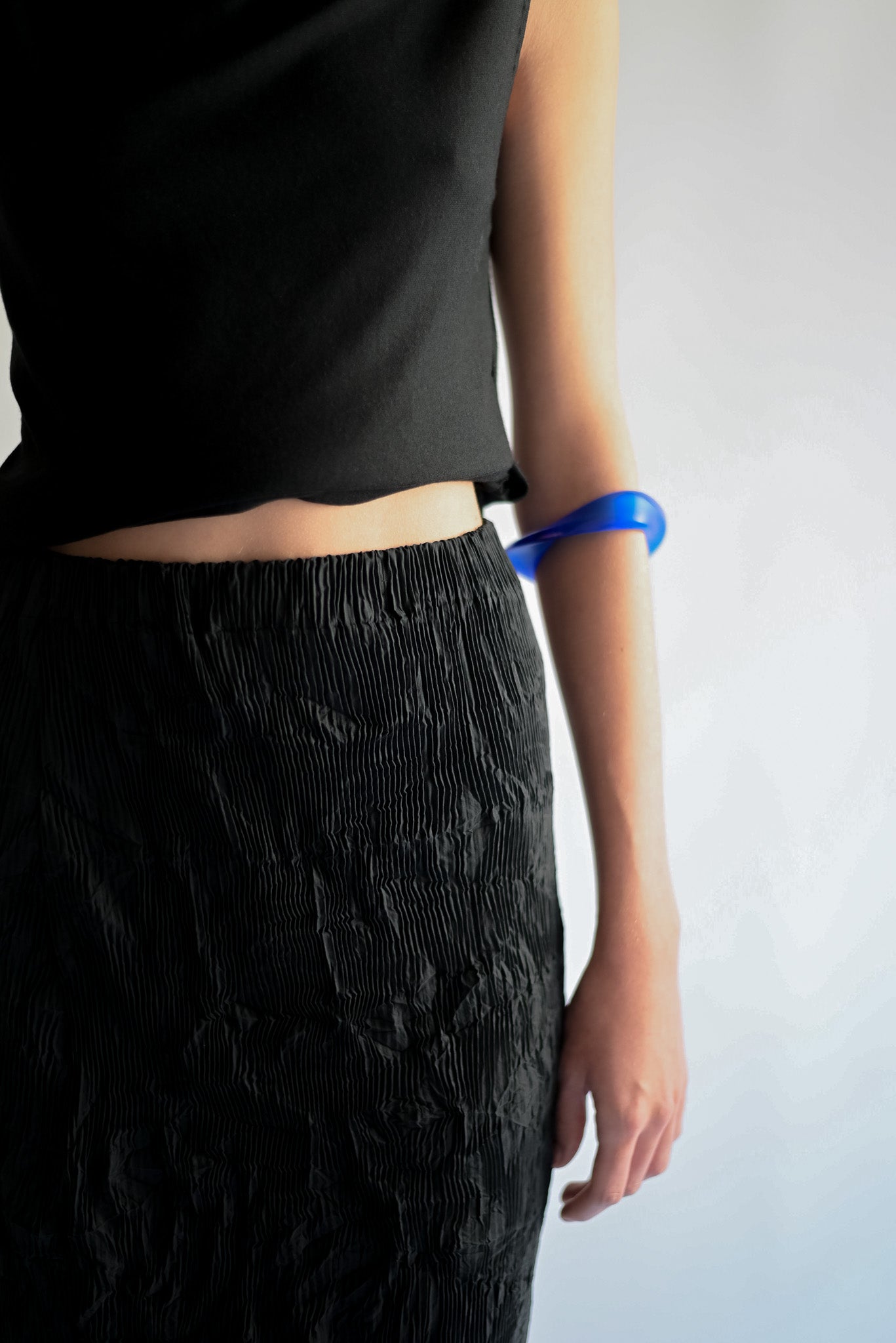 NARA - BLACK CRINCLED SKIRT