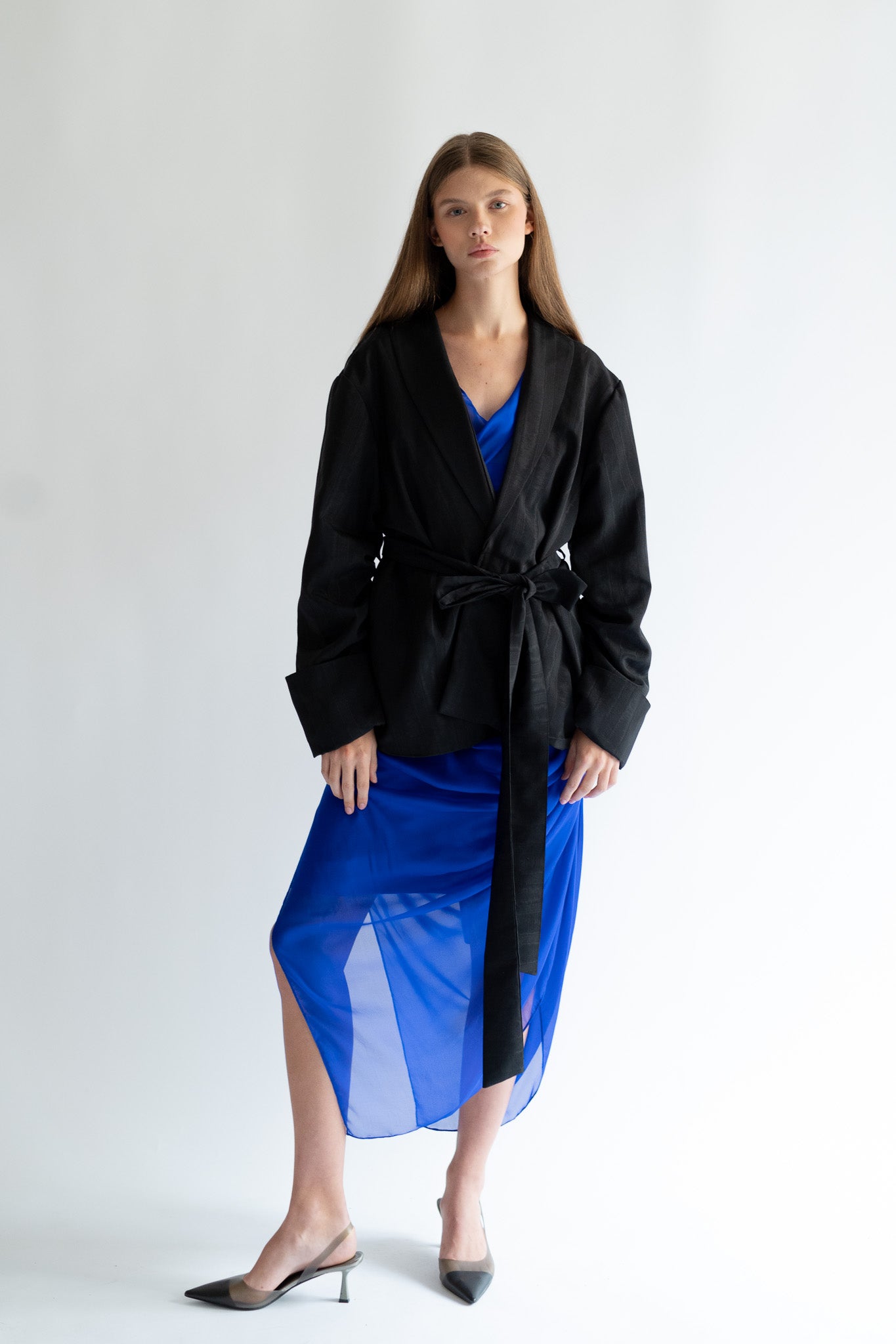 KAY -  belted moaré jacket
