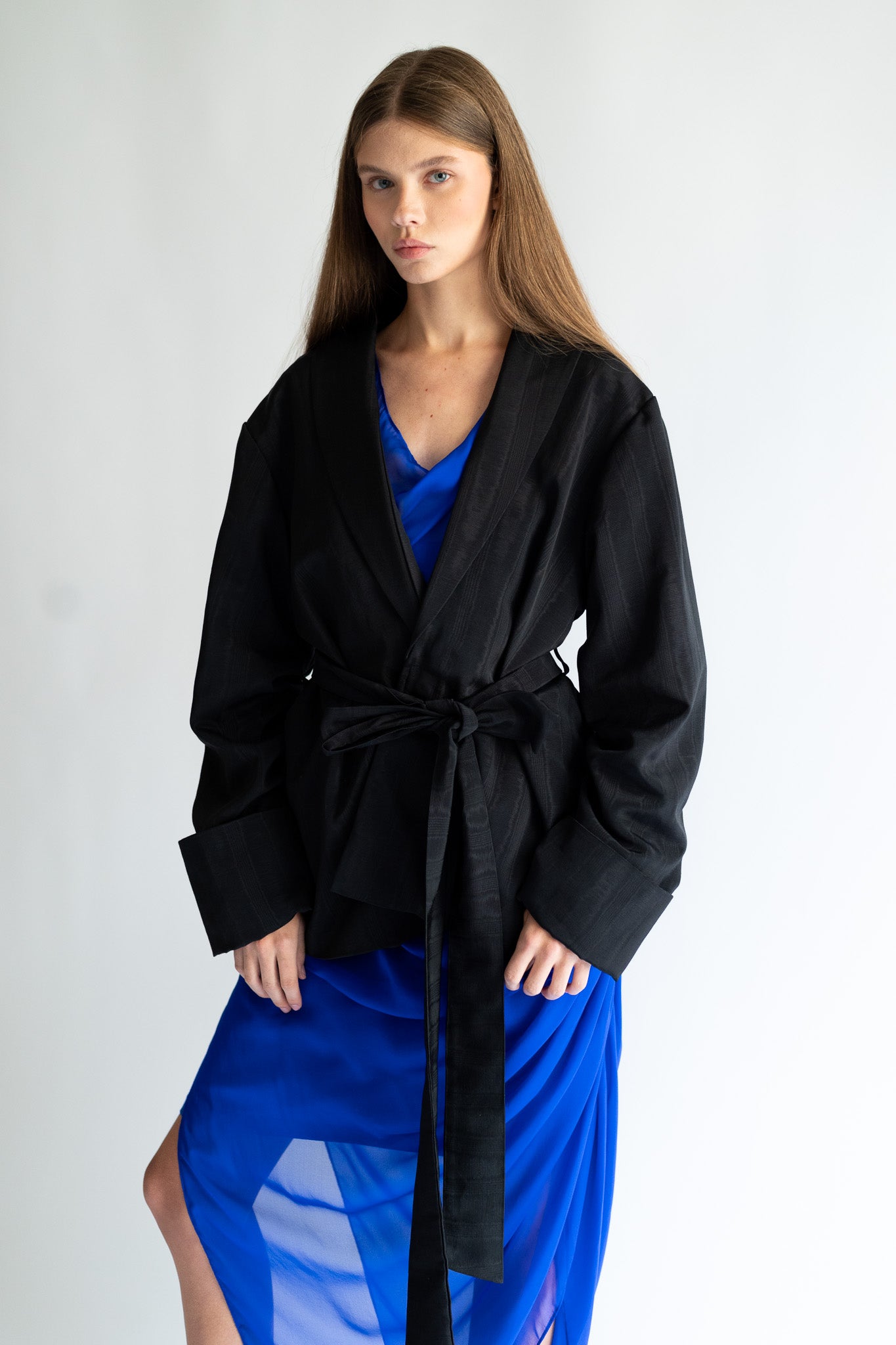 KAY -  belted moaré jacket