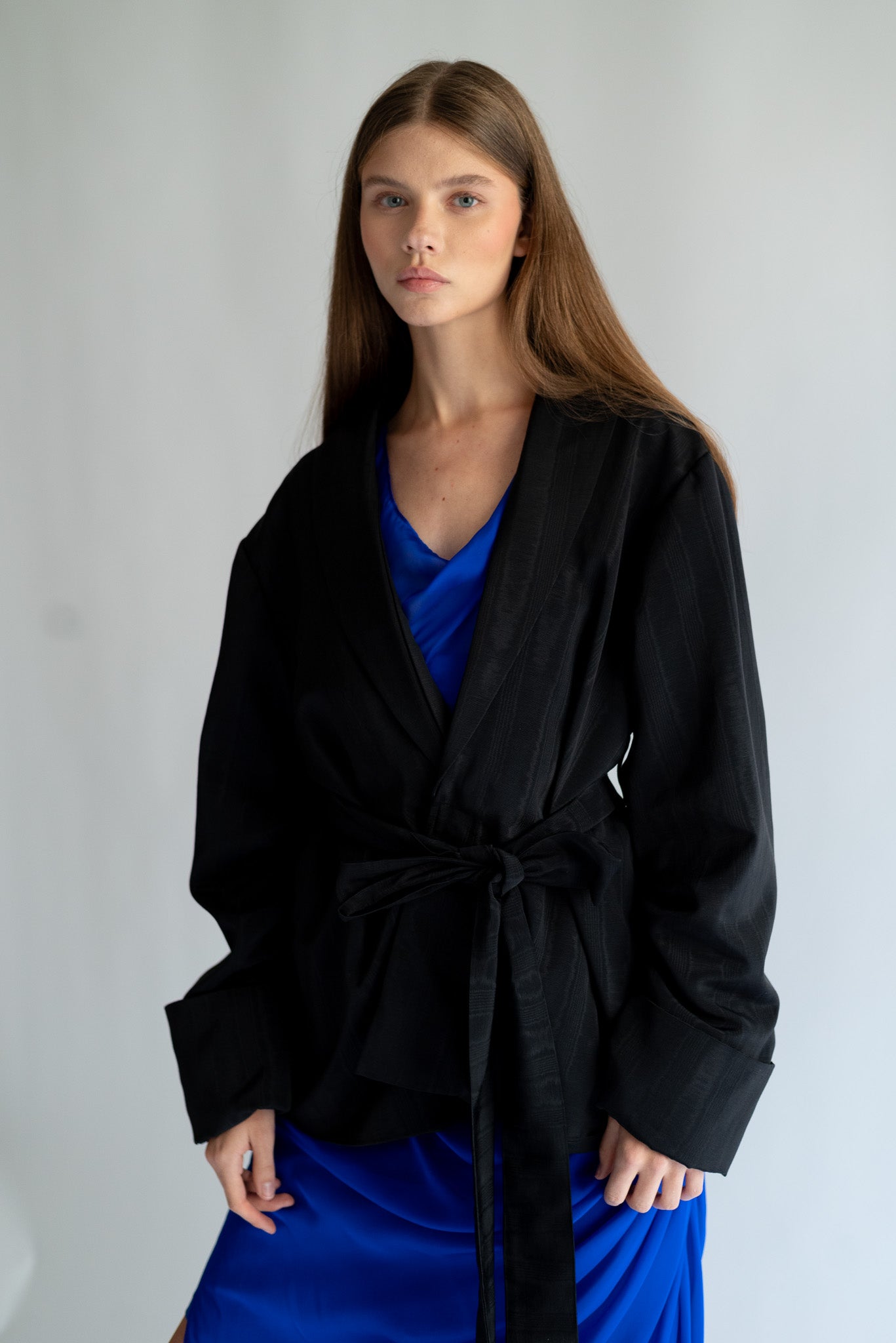 KAY -  belted moaré jacket